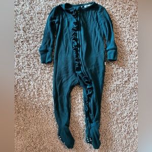 Posh Peanut Ribbed Green Sleeper